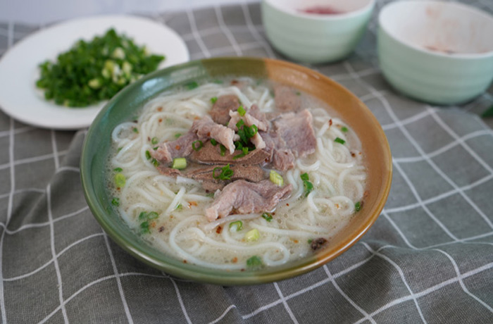 元江原味汤粉王培训